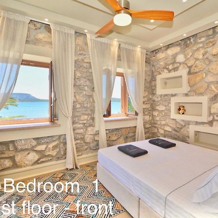 Sea-Front Jacuzzi&Garden Luxury Rock Villa Ermioni Exterior foto